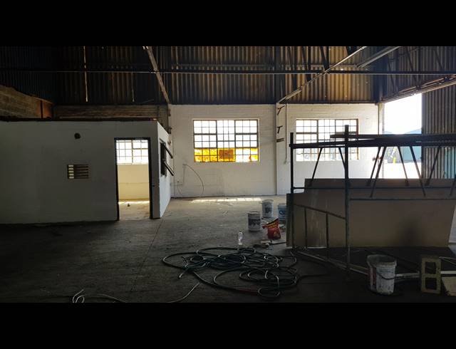 400M² FACTORY TO LET IN BLACKHEATH INDUSTRIAL
